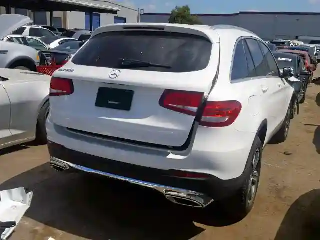 WDC0G4JB4KV180764 2019 MERCEDES-BENZ GLC 300-3
