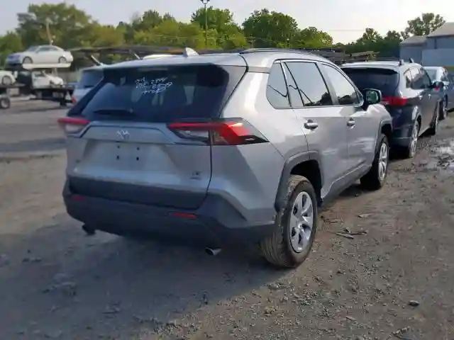 2T3F1RFV4KW029501 2019 TOYOTA RAV4 LE-3
