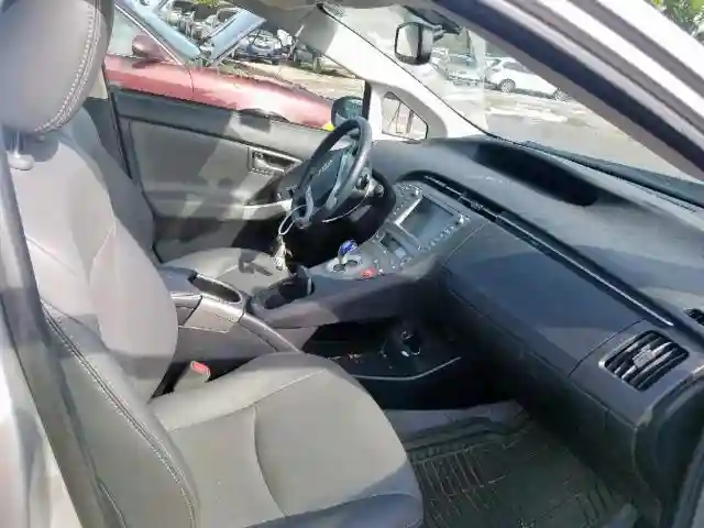 JTDKN3DU3F1983042 2015 TOYOTA PRIUS-4
