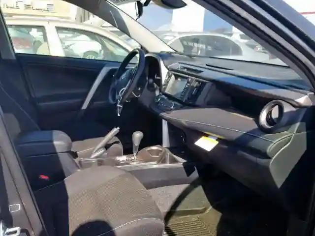 JTMRJREV9JD183454 2018 TOYOTA RAV4 HV LE-4