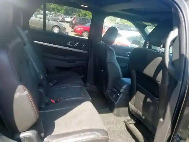 1FM5K8D82JGC21117 2018 FORD EXPLORER XLT-5