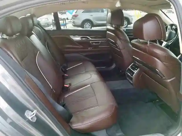 WBA7E2C54GG714411 2016 BMW 740 I-5