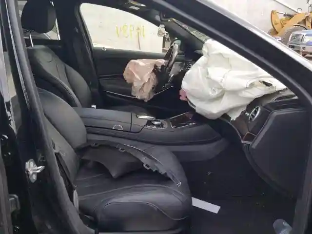 WDDUG8GB9KA431409 2019 MERCEDES-BENZ S 560 4MATIC-4