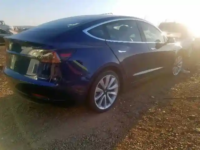 5YJ3E1EA3JF155148 2018 TESLA MODEL 3-3