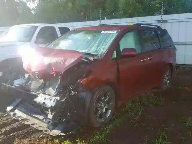 5TDXK3DC0GS744395 2016 TOYOTA SIENNA SE-1