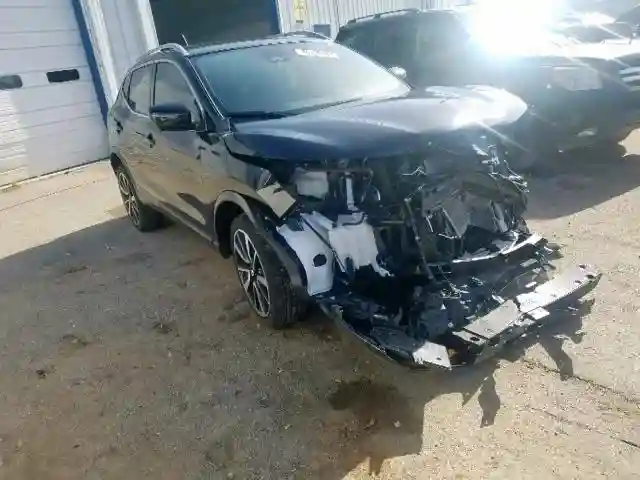 JN1BJ1CR5JW265004 2018 NISSAN ROGUE SPORT S-0