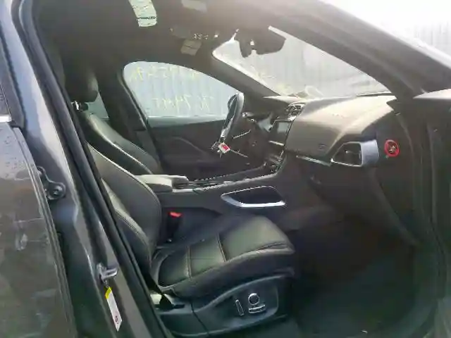 SADCK2FXXKA351894 2019 JAGUAR F-PACE PRESTIGE-4