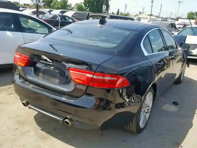 SAJAS4FX1KCP52707 2019 JAGUAR XE-3