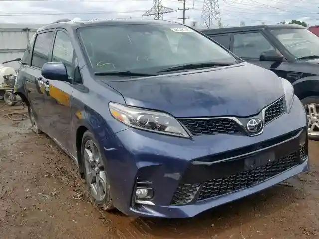5TDXZ3DC1JS903587 2018 TOYOTA SIENNA SE-0