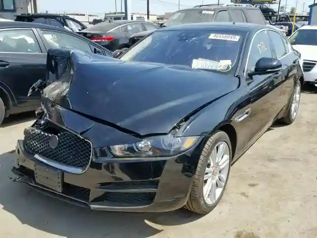 SAJAS4FX1KCP52707 2019 JAGUAR XE-1