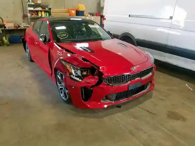 KNAE55LC4J6018801 2018 KIA STINGER GT2-0