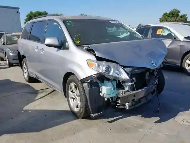 5TDKK3DC1GS756856 2016 TOYOTA SIENNA LE-0