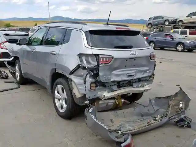 3C4NJDBB0JT331416 2018 JEEP COMPASS LATITUDE-2