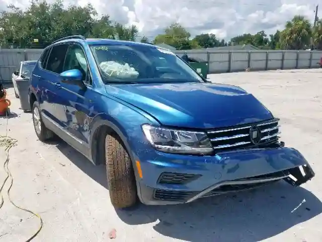 3VV3B7AX1JM047548 2018 VOLKSWAGEN TIGUAN SE-0
