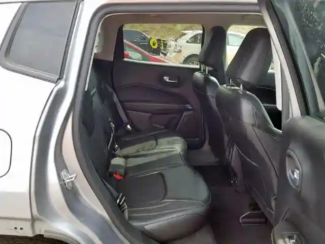 3C4NJDBB0JT331416 2018 JEEP COMPASS LATITUDE-5