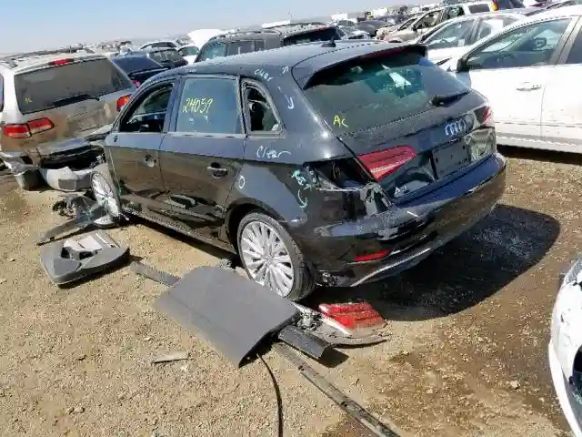WAUUPBFF4HA080104 2017 AUDI A3 E-TRON PREMIUM-2