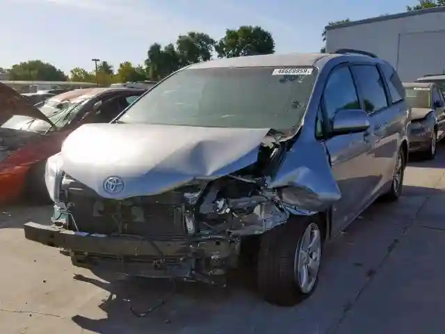 5TDKK3DC1GS756856 2016 TOYOTA SIENNA LE-1