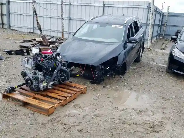 5XYPG4A34JG354111 2018 KIA SORENTO LX-1