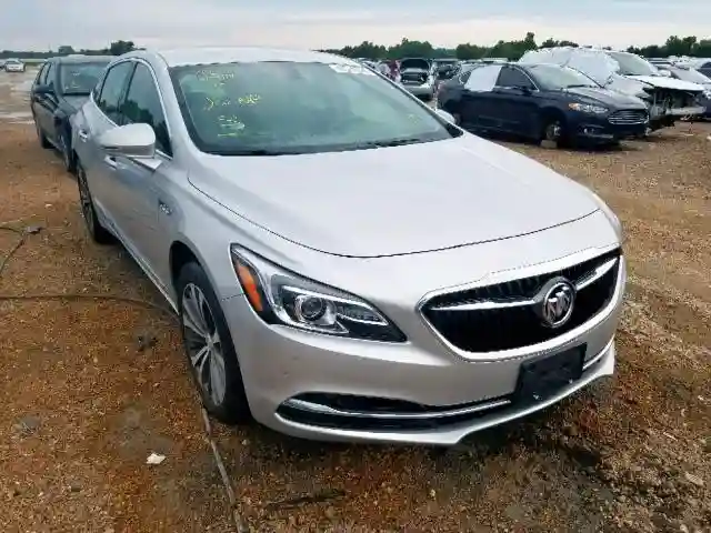 1G4ZP5SS1JU135802 2018 BUICK LACROSSE ESSENCE-0
