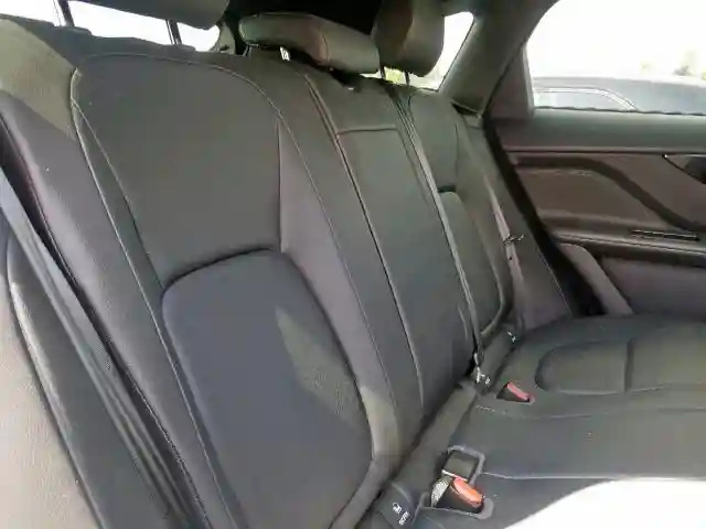 SADCJ2BV7HA089140 2017 JAGUAR F-PACE PREMIUM-5