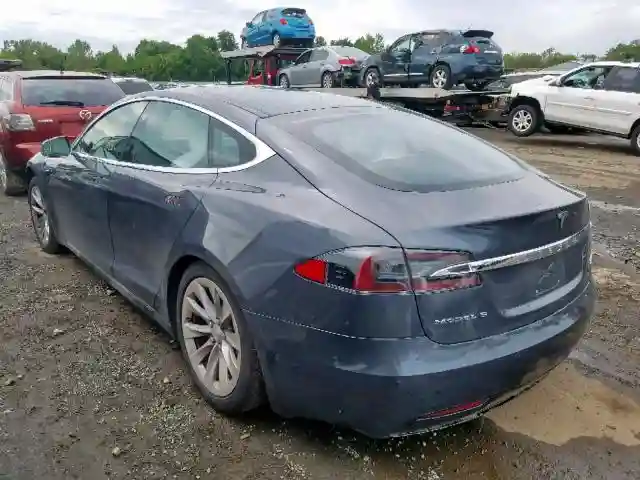 5YJSA1E42JF268624 2018 TESLA MODEL S-2