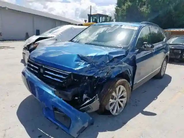 3VV3B7AX1JM047548 2018 VOLKSWAGEN TIGUAN SE-1