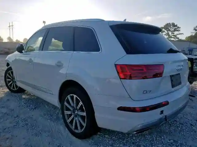 WA1AHAF7XKD029390 2019 AUDI Q7 PREMIUM-2