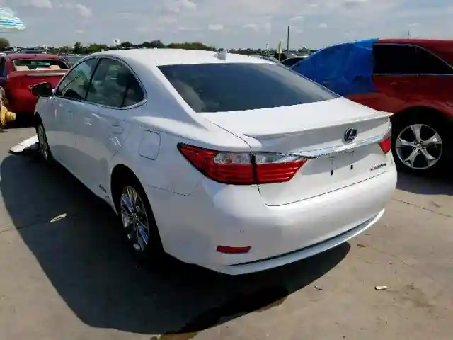 JTHBW1GGXF2089877 2015 LEXUS ES 300H-2