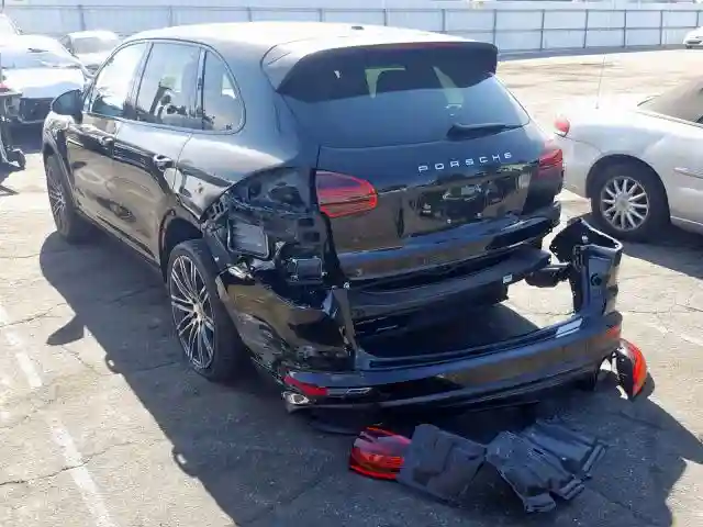 WP1AA2A27GKA13290 2016 PORSCHE CAYENNE-2