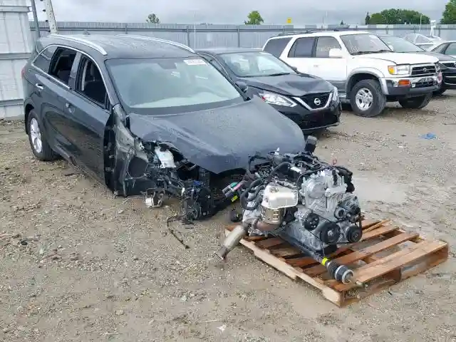 5XYPG4A34JG354111 2018 KIA SORENTO LX-0