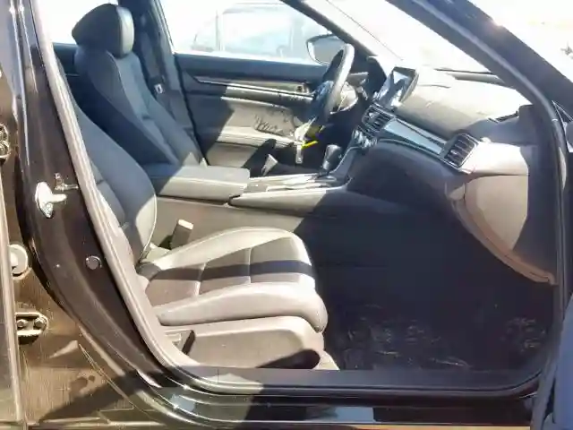 1HGCV1F36JA241807 2018 HONDA ACCORD SPORT-4