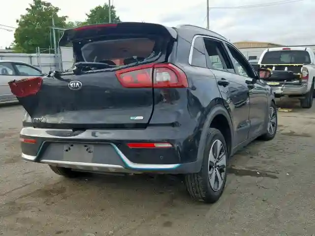 KNDCC3LD9J5135454 2018 KIA NIRO EX PREMIUM-3