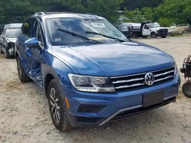 3VV2B7AX4JM189825 2018 VOLKSWAGEN TIGUAN SE-0