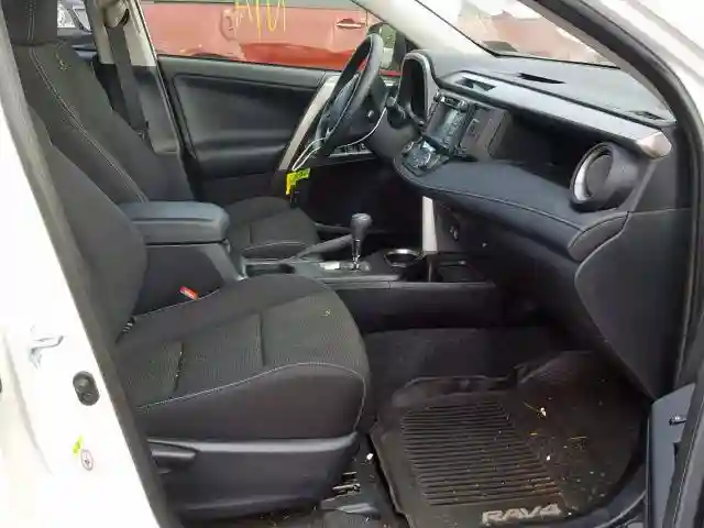 JTMRJREV4JD251045 2018 TOYOTA RAV4 HV LE-4