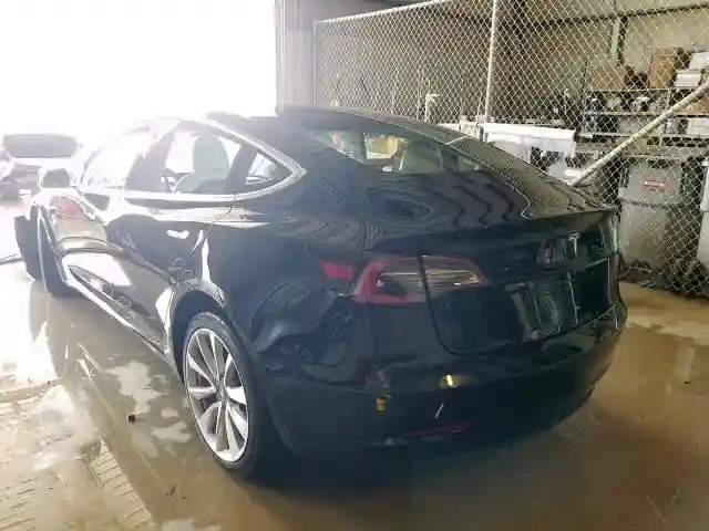 5YJ3E1EAXJF177857 2018 TESLA MODEL 3-2