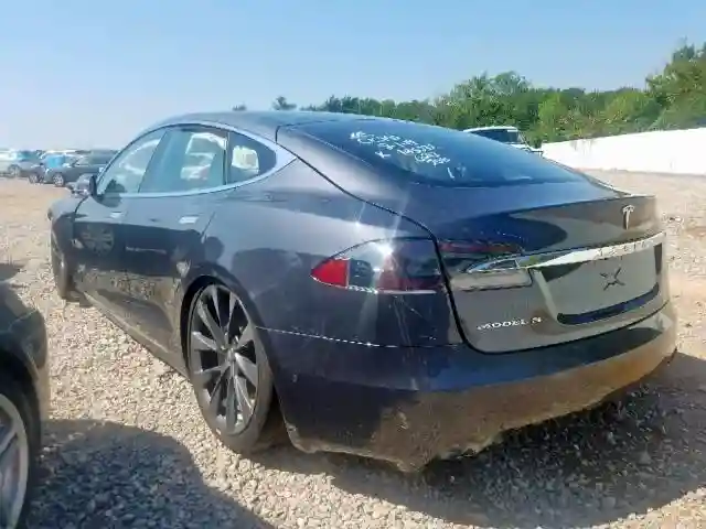5YJSA1C21JF276213 2018 TESLA MODEL S-2