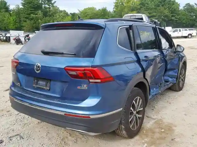 3VV2B7AX4JM189825 2018 VOLKSWAGEN TIGUAN SE-3