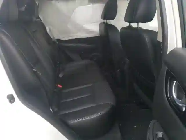 JN1BJ1CRXHW130014 2017 NISSAN ROGUE SPORT S-5