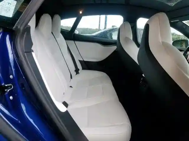 5YJSA1E20KF306092 2019 TESLA MODEL S-5