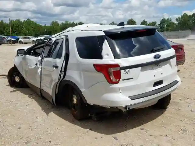 1FM5K8AR1KGA12627 2019 FORD EXPLORER POLICE INTERCEPTOR-2