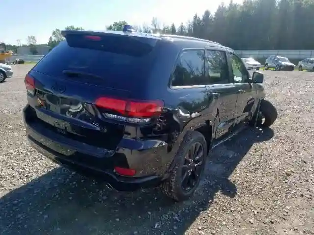 1C4RJFAG2KC692783 2019 JEEP GRAND CHEROKEE LAREDO-3