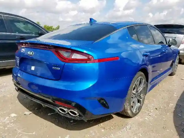 KNAE55LCXJ6020522 2018 KIA STINGER GT2-3