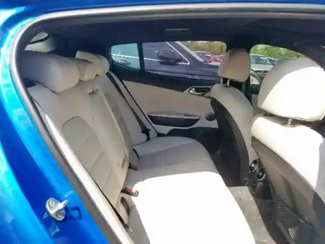 KNAE55LCXJ6020522 2018 KIA STINGER GT2-5
