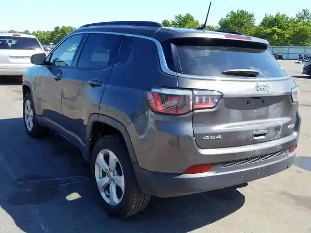 3C4NJDBB1JT485293 2018 JEEP COMPASS LATITUDE-2