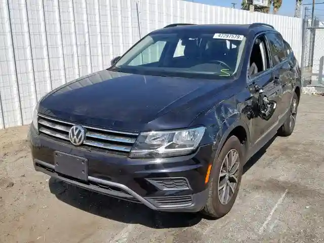 3VV3B7AX3JM214721 2018 VOLKSWAGEN TIGUAN SE-1