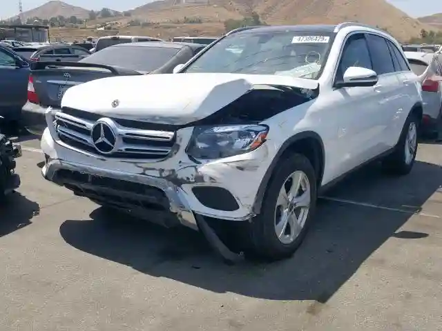 WDC0G4JB9JV066323 2018 MERCEDES-BENZ GLC 300-1
