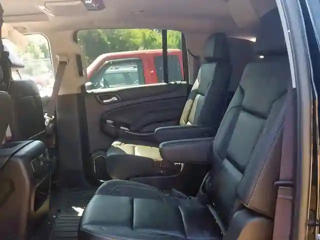 1GNSKHKC2HR233661 2017 CHEVROLET SUBURBAN K1500 LT-5