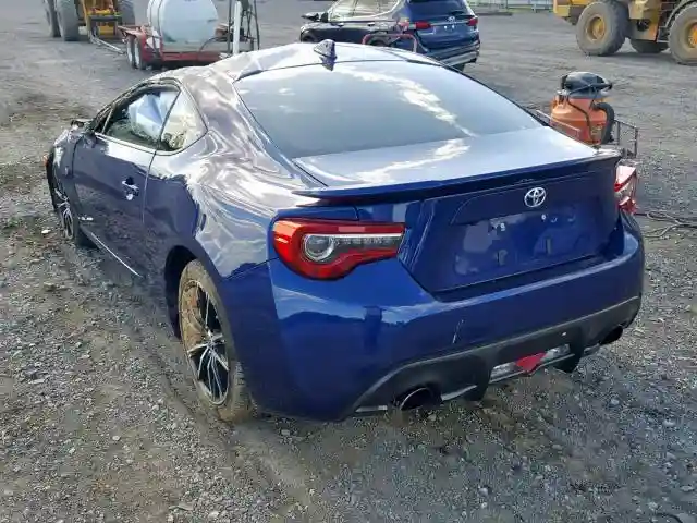JF1ZNAA15H9703869 2017 TOYOTA 86 BASE-2