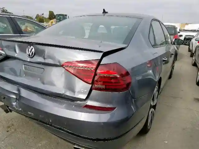 1VWJM7A35JC040520 2018 VOLKSWAGEN PASSAT GT-3