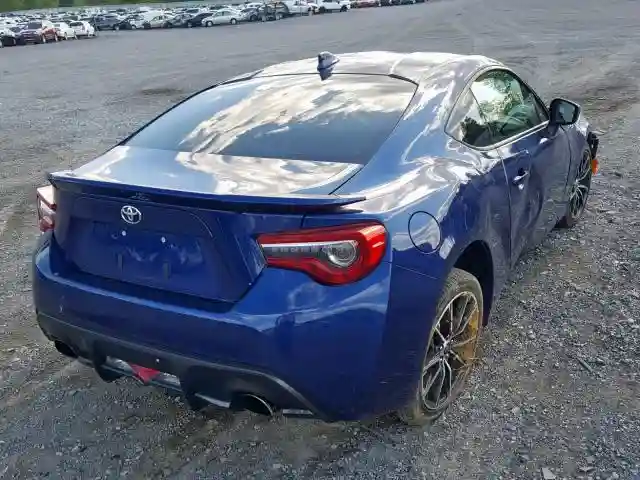 JF1ZNAA15H9703869 2017 TOYOTA 86 BASE-3